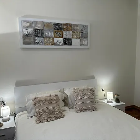דירה Away From Apartment- Center - Longer Term Rates Available פולה
