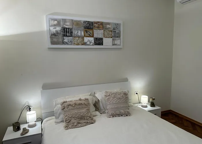 Apartmán Away From Apartment- Center - Longer Term Rates Available Pula